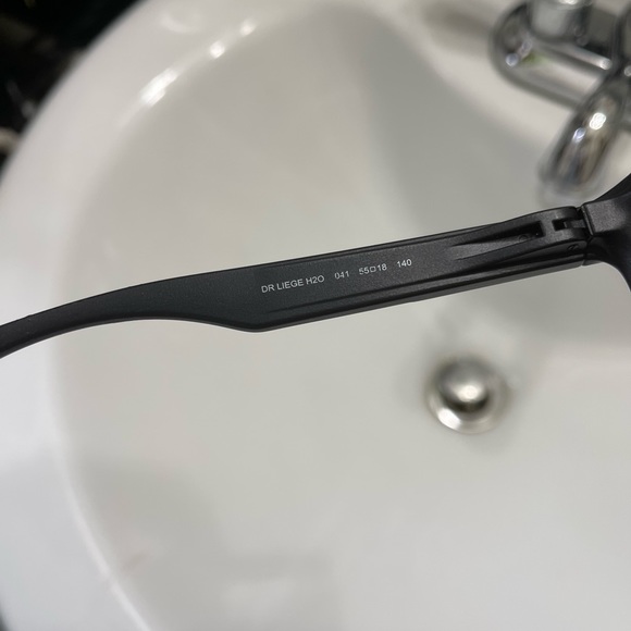 Dragon floatable sunglasses - Picture 5 of 9